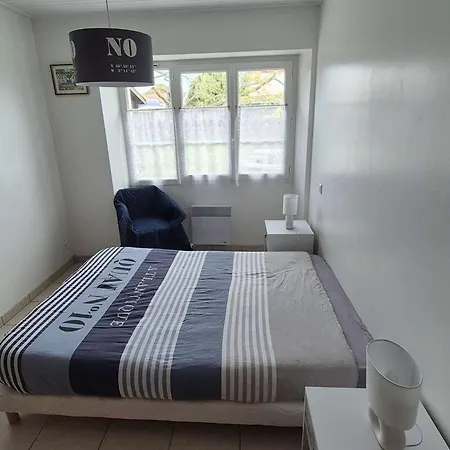 Maison Calme Proche Avec Jardin Clos, Parking Prive & Barbecue - - Fr-1-224b-221 度假居