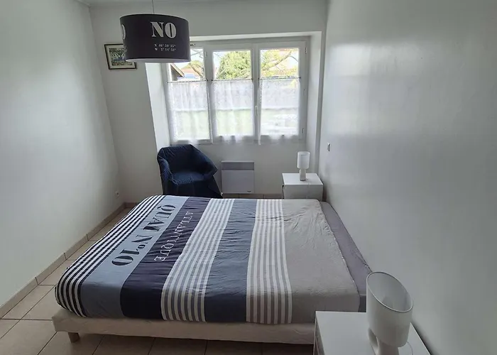 Maison Calme Proche Avec Jardin Clos, Parking Prive & Barbecue - - Fr-1-224b-221 度假居