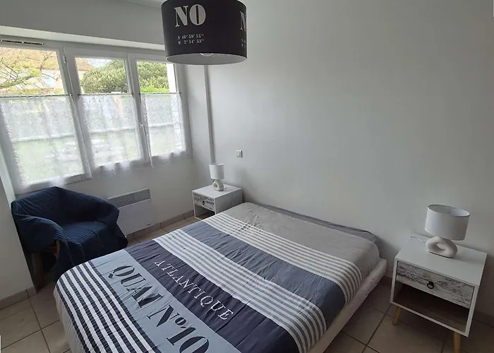 Maison Calme Proche Avec Jardin Clos, Parking Prive & Barbecue - - Fr-1-224b-221 度假居 *